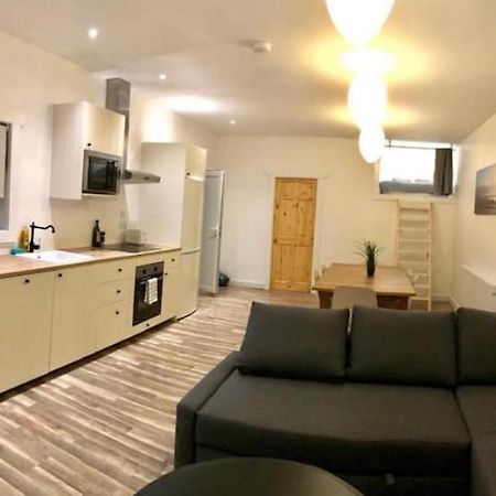 Just Renovated Galway City Apartment Exterior photo