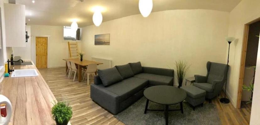 Just Renovated Galway City Apartment Exterior photo